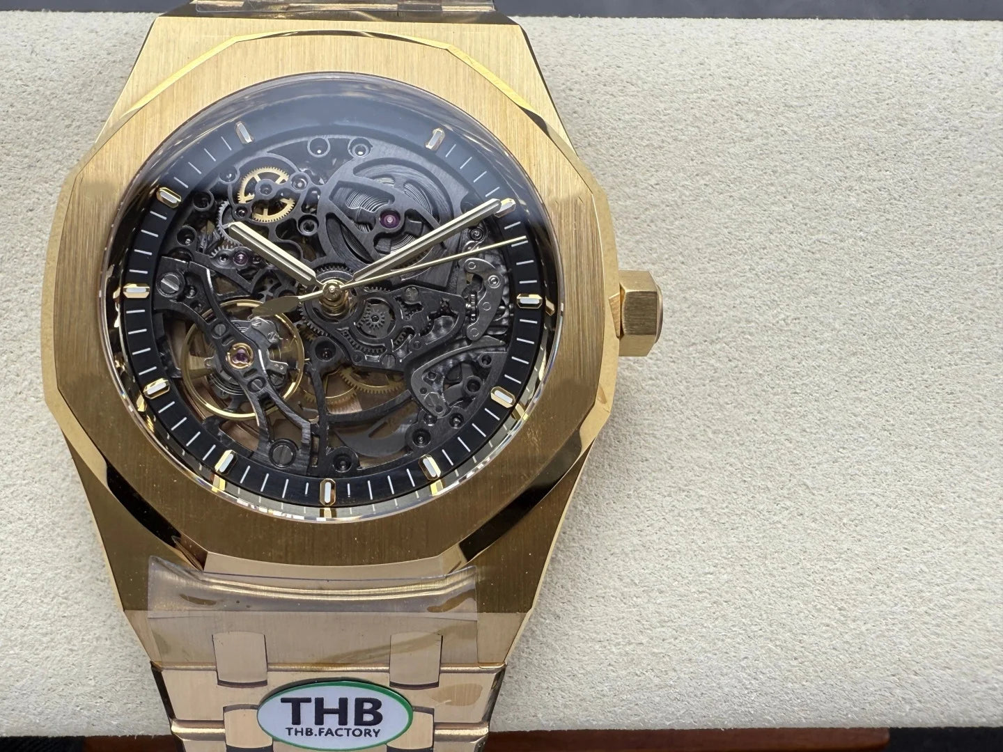 New Luxury Super Quality Mechanical Watch 41mm 3132 Movement 15407 Skeleton Watch
