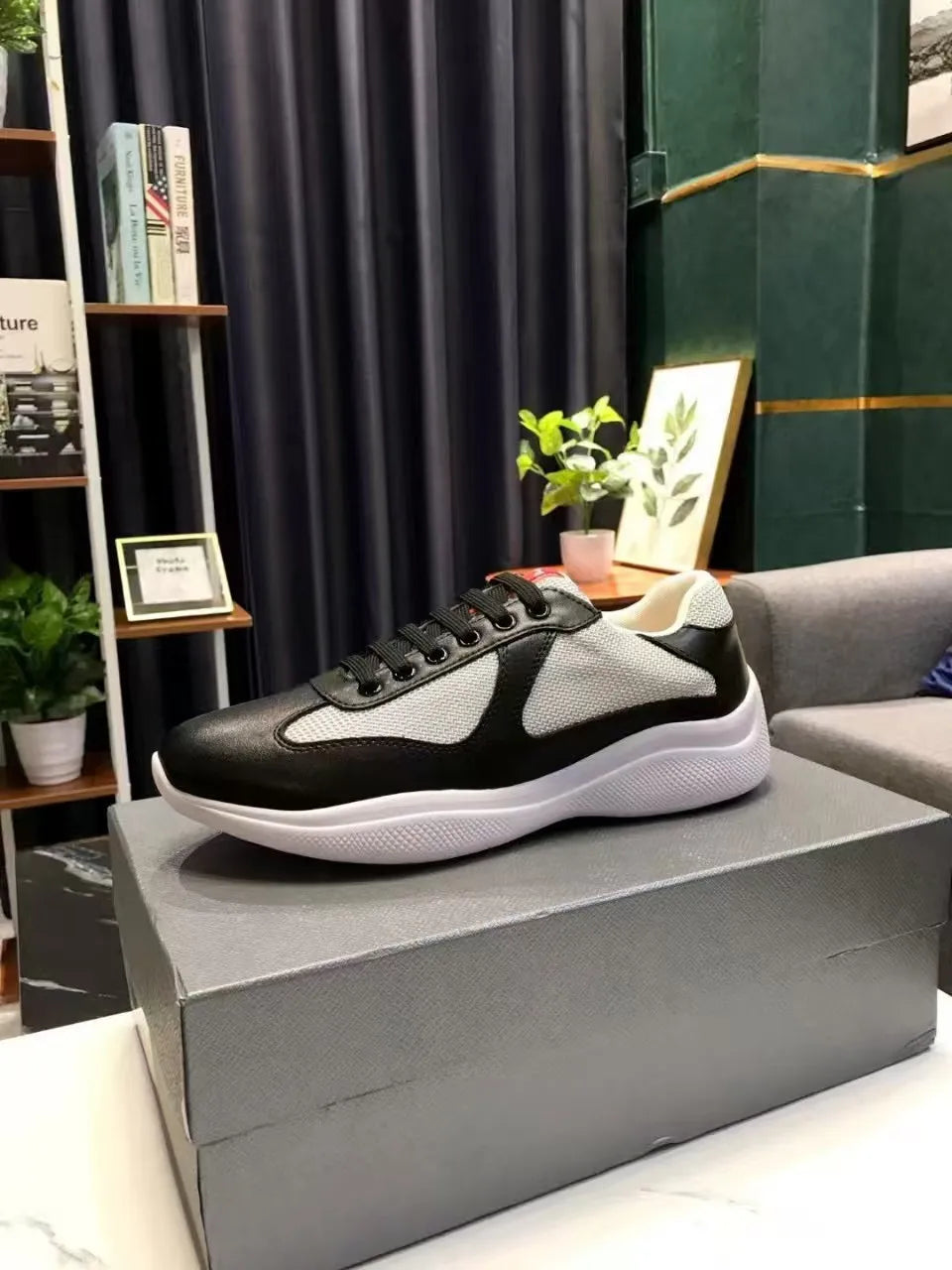 New P-style breathable casual sneakers for summer, high-end men's shoes, fashionable mesh panel shoes, fitness shoes