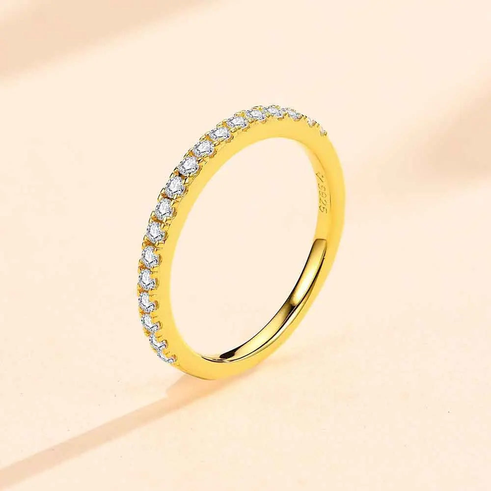 Cbtb Exquisite Round Half Circle Moissanite Sterling Silver 925 Ring Luxury Engagement Jewelry Wholesale