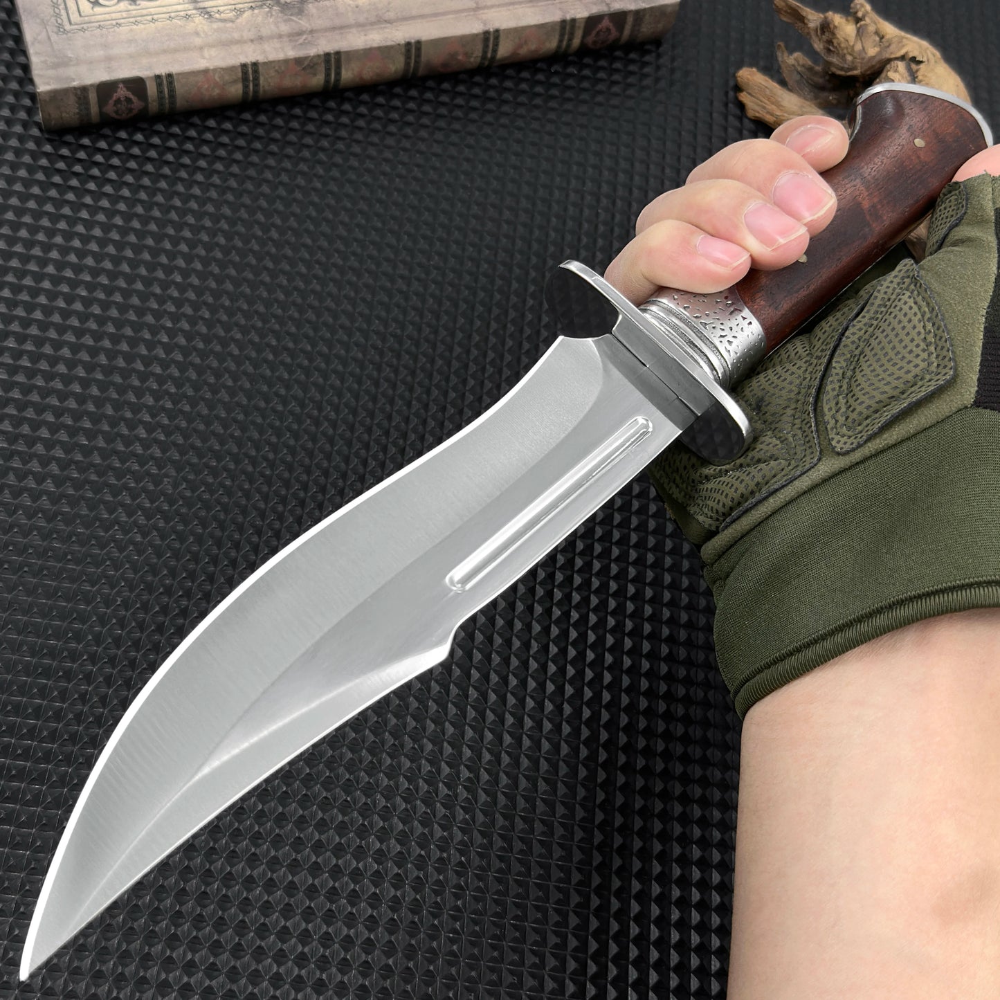 D2 multi-tool, hand-forged bone knife with a protective cover, high-carbon steel hunting knife, wooden handle