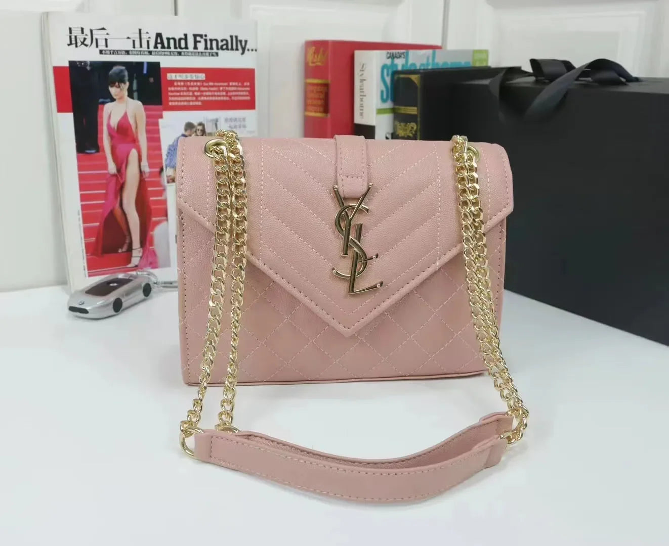 High Quality Leather Bags Women's Commuter Bags Fashion Bags Clouds Bags Handbags Crossbody Bags Shoulder Bags Chain Bags
