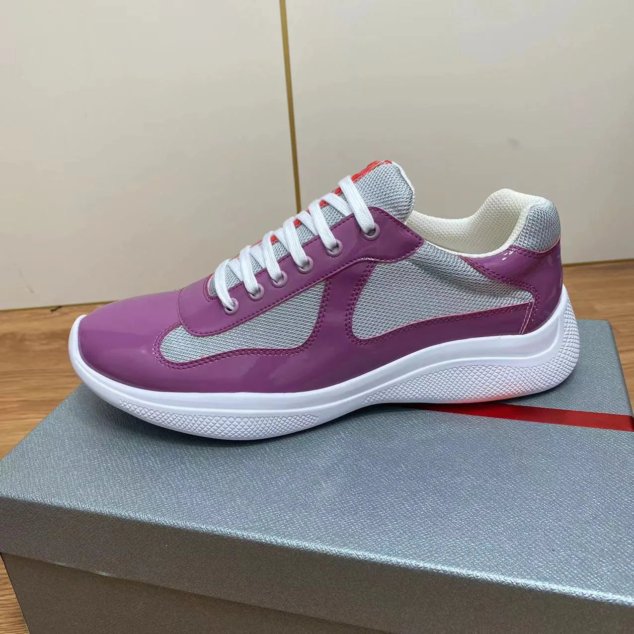 New P-style breathable casual sneakers for summer, high-end men's shoes, fashionable mesh panel shoes, fitness shoes