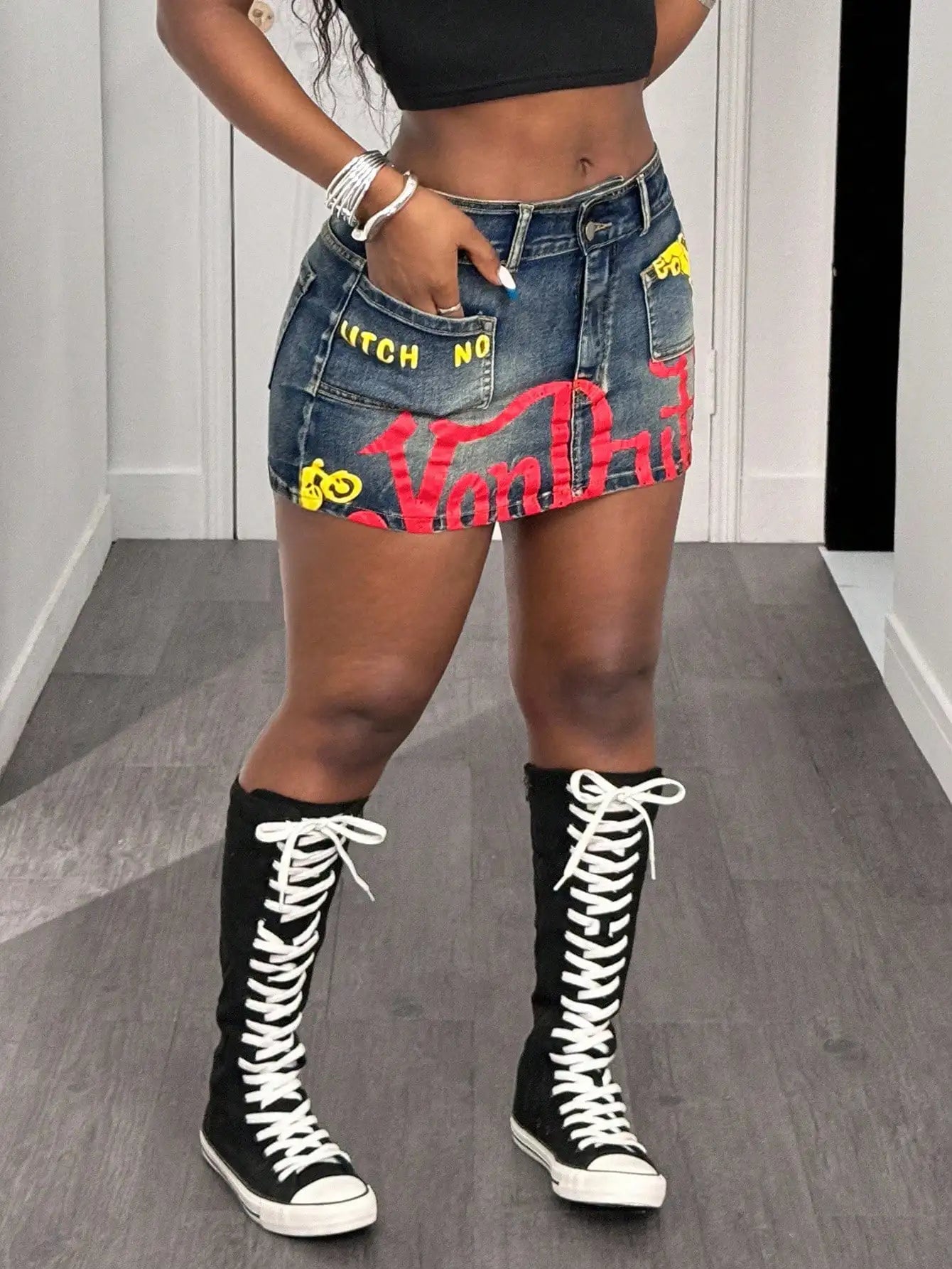 Y2K Street Punk Letter Print Low Waist Denim Mini Skirt for Women, Medium Blue, Summer Fashion